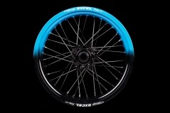 Supermoto Radsatz von Haan Wheels mit Pulver Beschichtung in Wunschfarbe