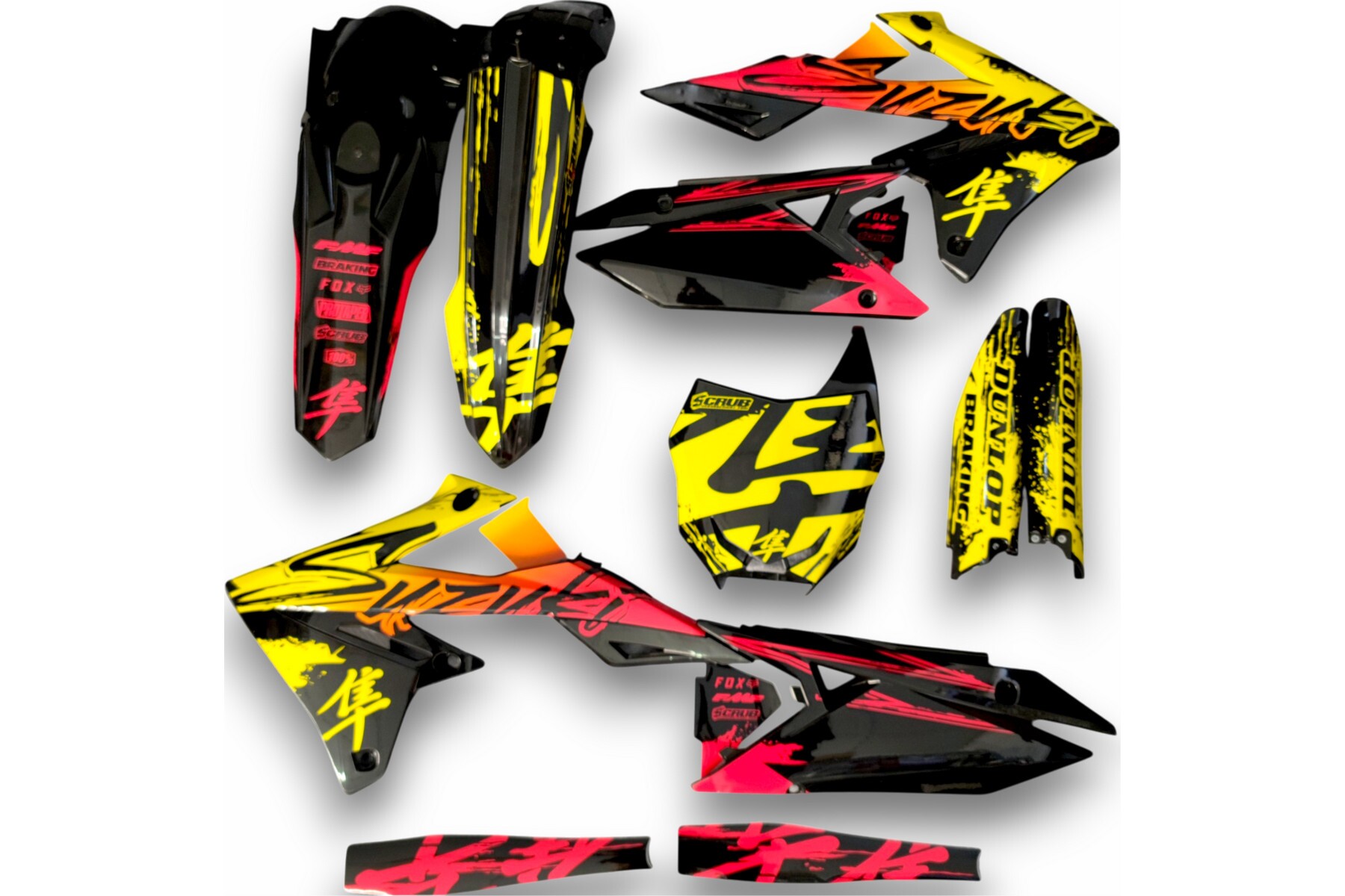 Dekor Suzuki auf Plastiks beklebt für MX und Enduro Modelle 04 Dekor auf Plastiks beklebt für MX und Enduro Modelle passend für Suzuki – Bild 1