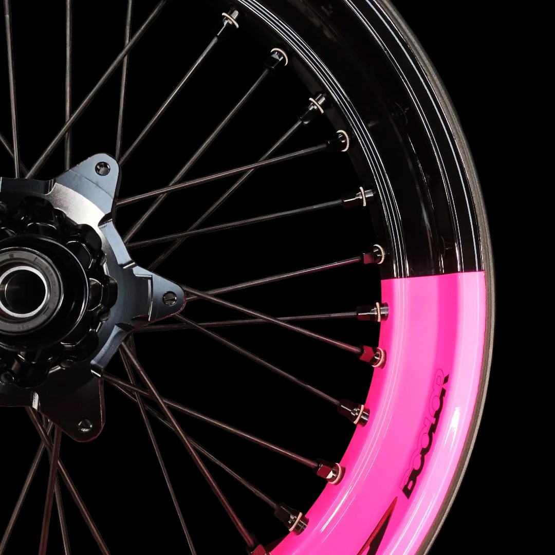 Supermoto Radsatz von Alpina Wheels in Wunschfarbe – Bild 3