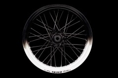 Supermoto Radsatz von Haan Wheels mit Pulver Beschichtung in Wunschfarbe